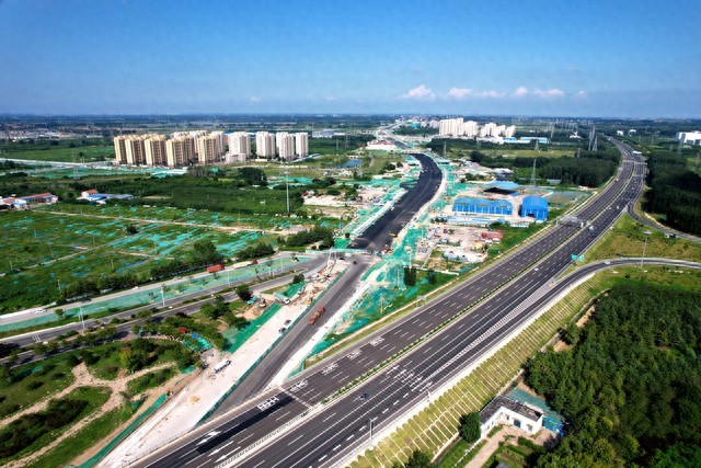 多无人机同步巡查:解锁农田与基建检测新效率 多无人机同步巡查:解锁农田与基建检测新效率